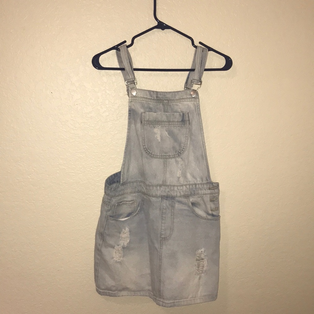 Overall dress